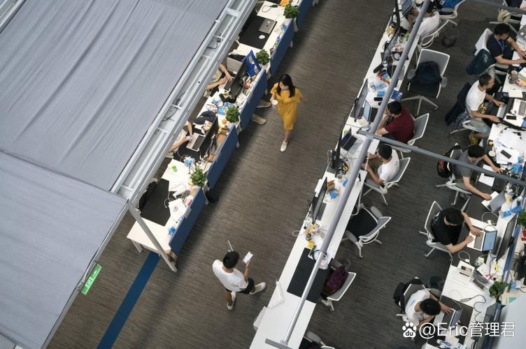 如何通過保安服務(wù)增強(qiáng)員工安全感提高工作效率