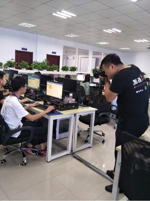 如何利用保安服務(wù)提升企業(yè)防護(hù)力防止安全事故